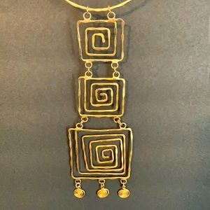 '70s Bold Statement Necklace